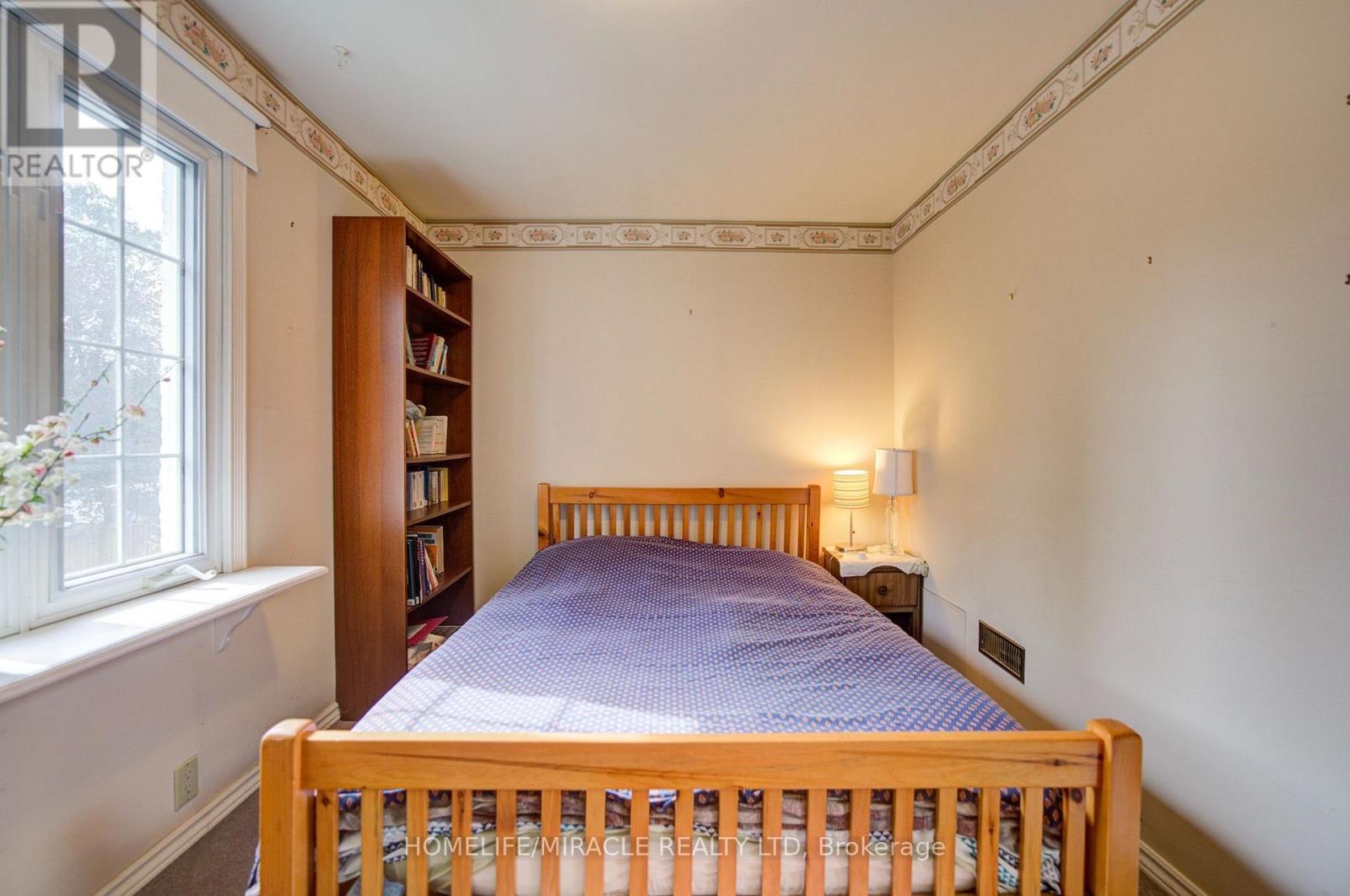 36 Valhalla Boulevard, Toronto, Ontario  M1N 3B3 - Photo 27 - E13864214