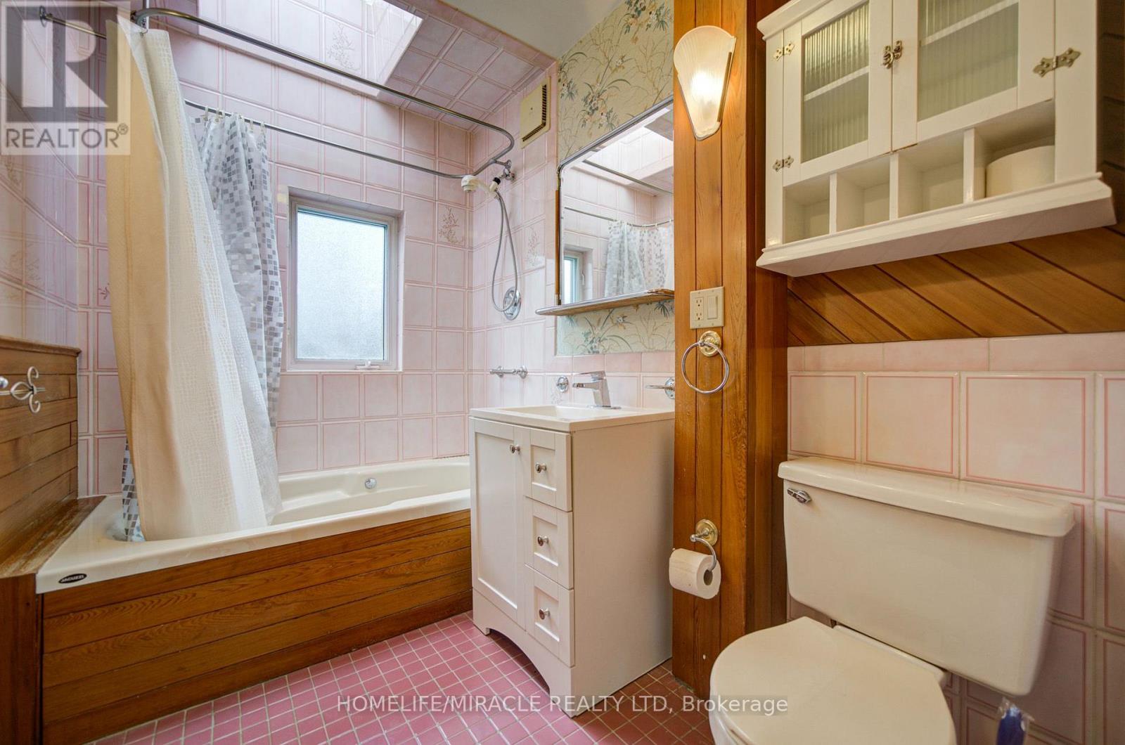 36 Valhalla Boulevard, Toronto, Ontario  M1N 3B3 - Photo 32 - E13864214