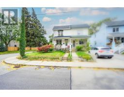 36 VALHALLA BOULEVARD, Toronto, Ontario