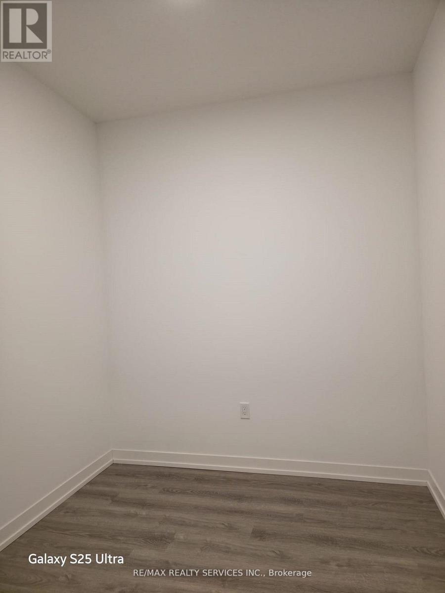 1708 - 8 Interchange Way, Vaughan, Ontario  L4K 5Z7 - Photo 12 - N13864294