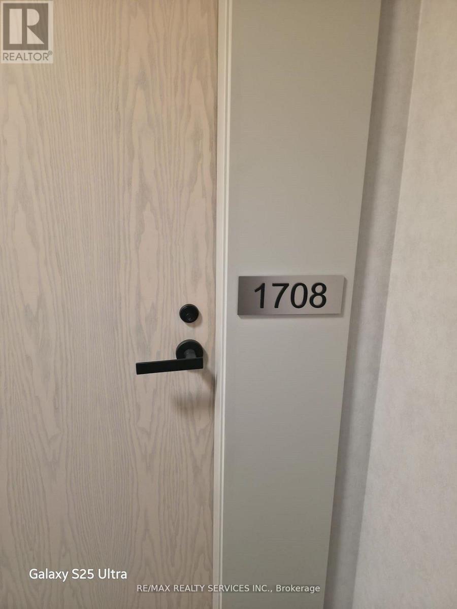 1708 - 8 Interchange Way, Vaughan, Ontario  L4K 5Z7 - Photo 2 - N13864294