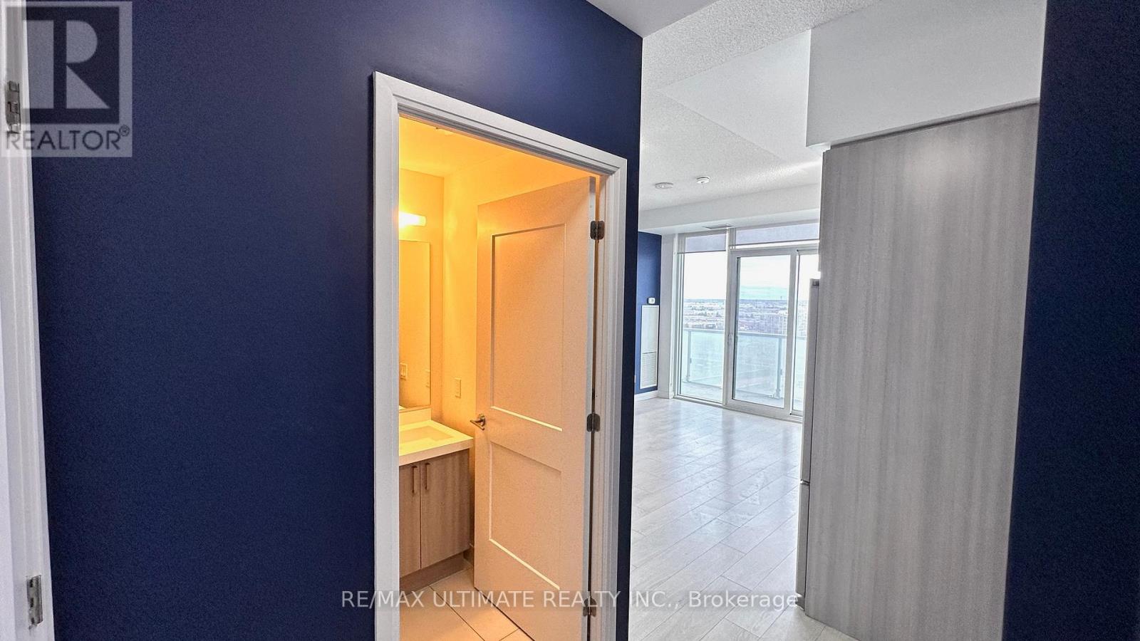 1013 - 7895 Jane Street, Vaughan, Ontario  L4K 2M7 - Photo 3 - N13864322
