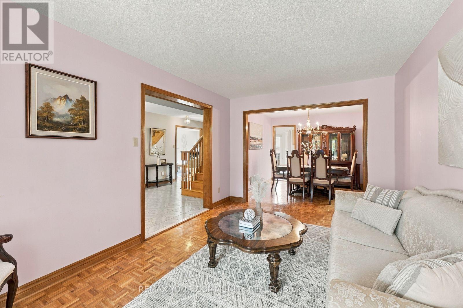 49 Trevor Street, Vaughan, Ontario  L4L 7S6 - Photo 10 - N13864350