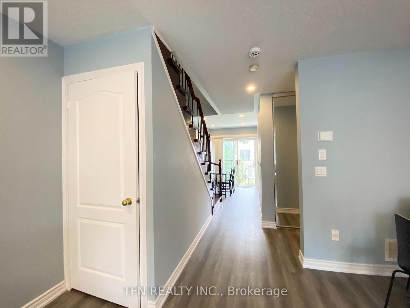 42 - 3020 Cedarglen Gate, Mississauga (Erindale), Ontario  L5C 4S7 - Photo 10 - W13730402