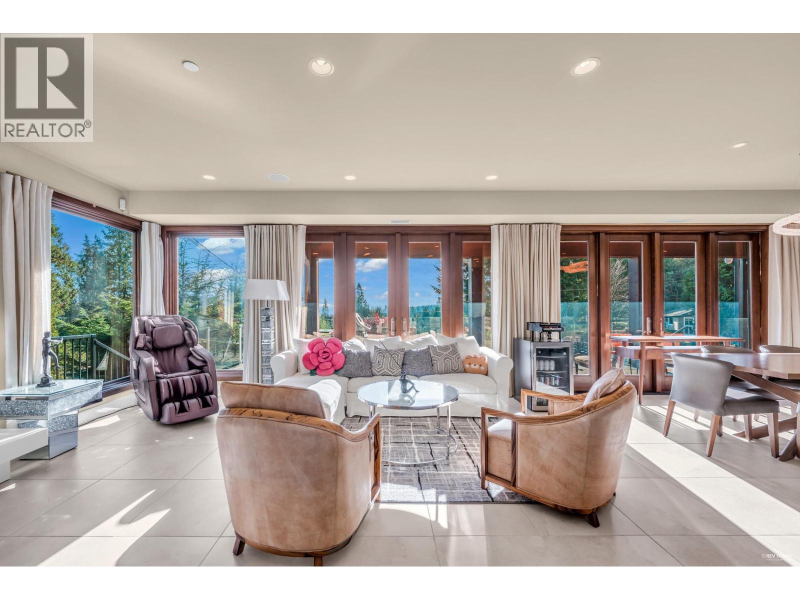 4742 CAULFEILD DRIVE