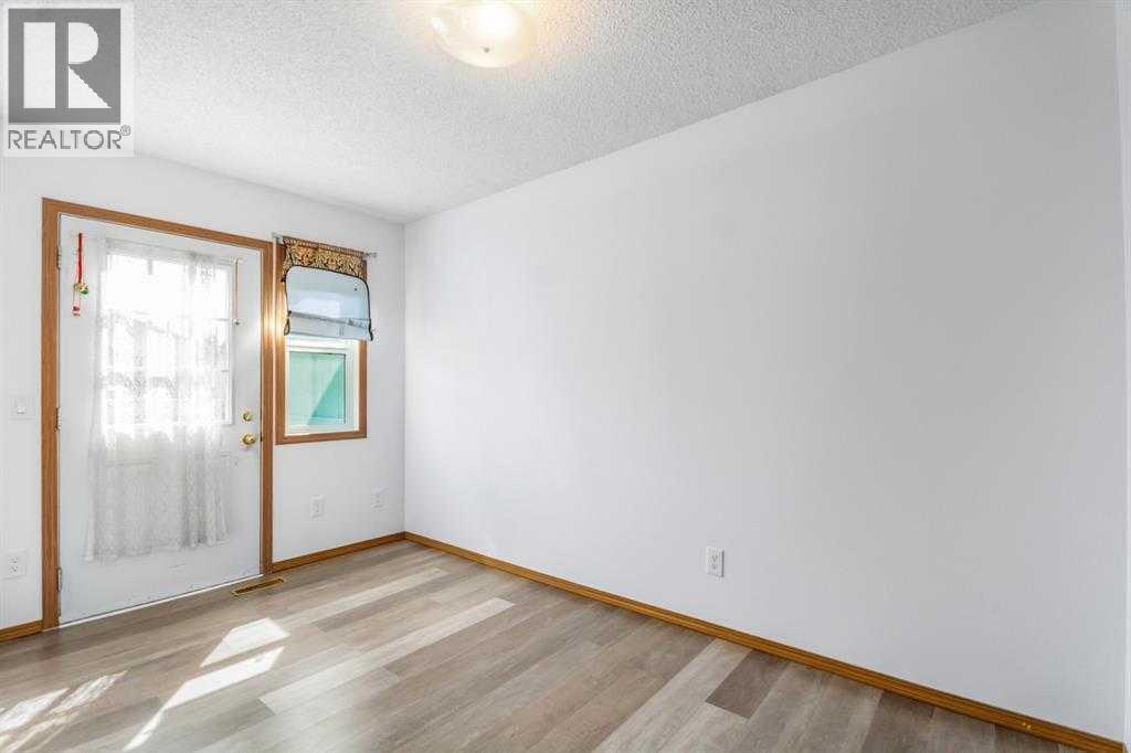 123 Whitworth Way NE