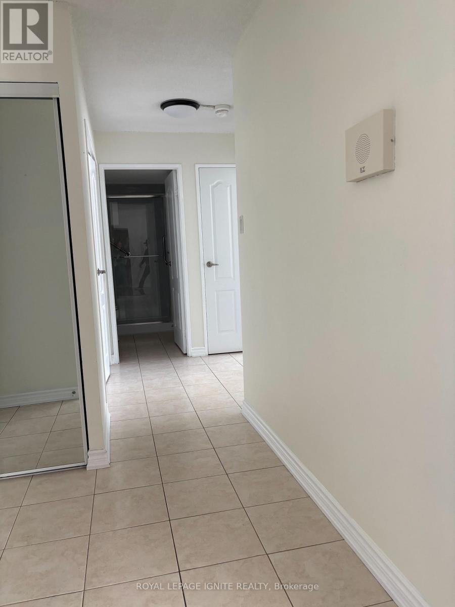 1105 - 3590 Kaneff Crescent, Mississauga, Ontario  L5A 3X3 - Photo 10 - W13864274