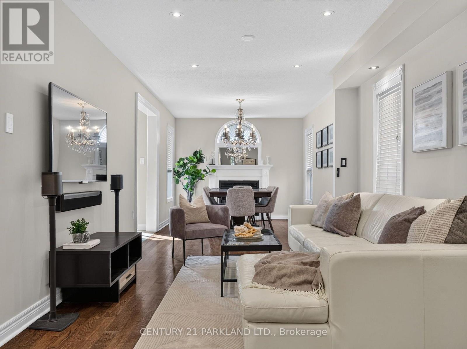 228 Rosemount Avenue, Toronto, Ontario  M9N 3X6 - Photo 4 - W13864308