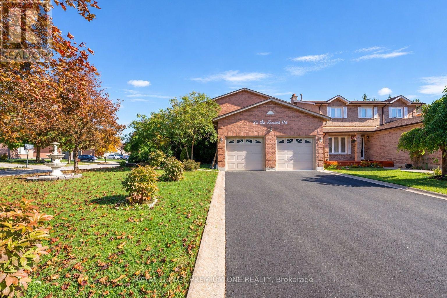 25 Sir Lancelot Court, Caledon, Ontario  L7E 1N3 - Photo 3 - W13864362