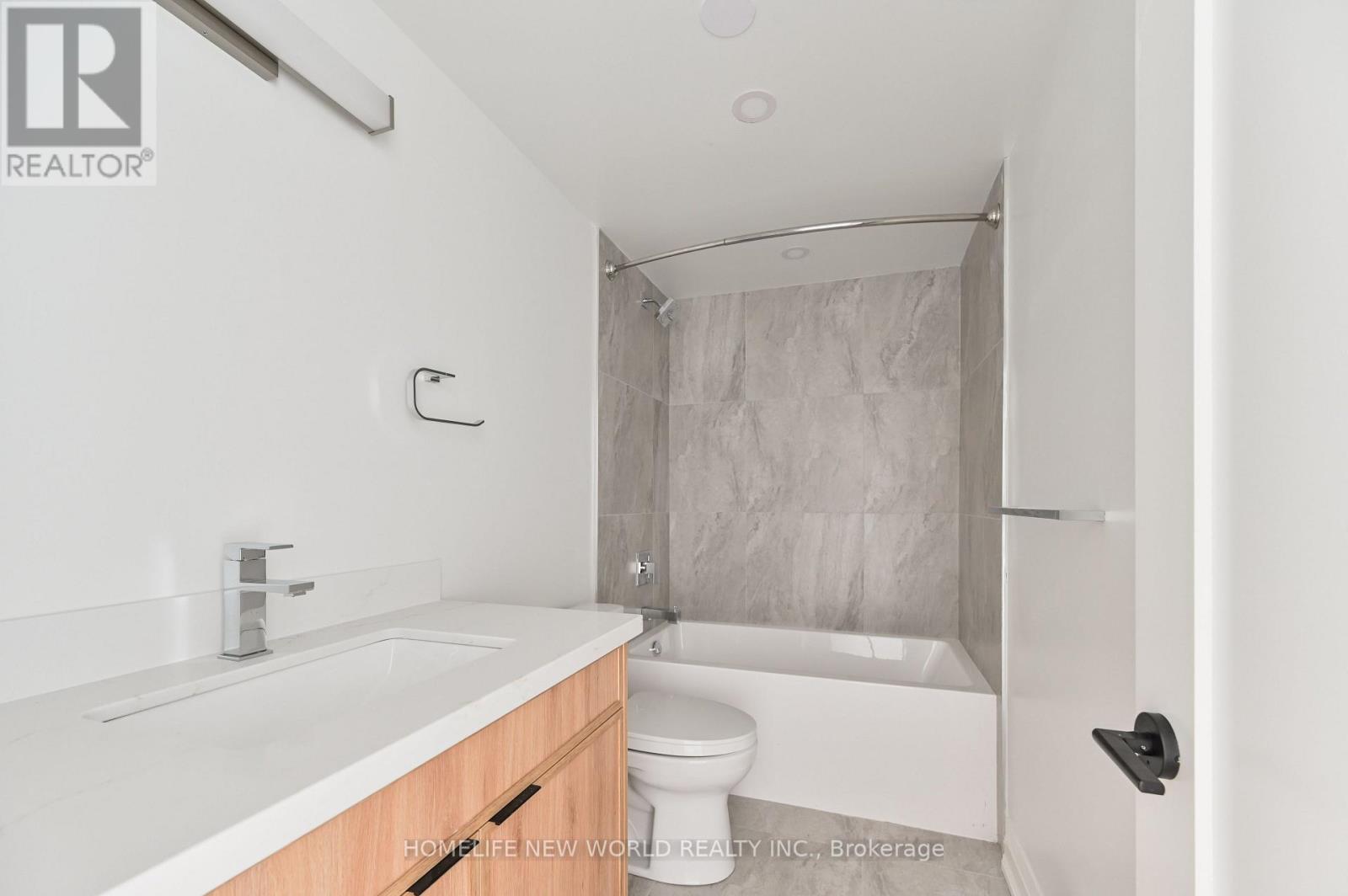 228 Emerson Ave Avenue, Toronto (Dovercourt-Wallace Emerson-Junction), Ontario  M6H 3T6 - Photo 15 - W13864398