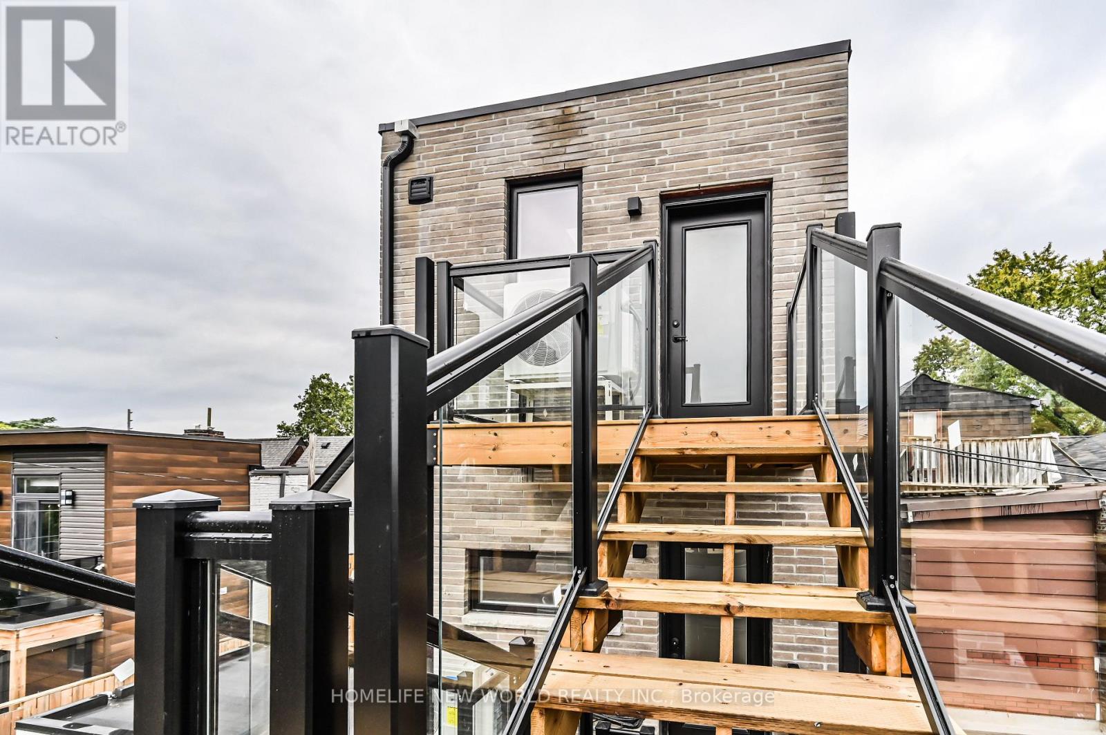 228 Emerson Ave Avenue, Toronto (Dovercourt-Wallace Emerson-Junction), Ontario  M6H 3T6 - Photo 17 - W13864398