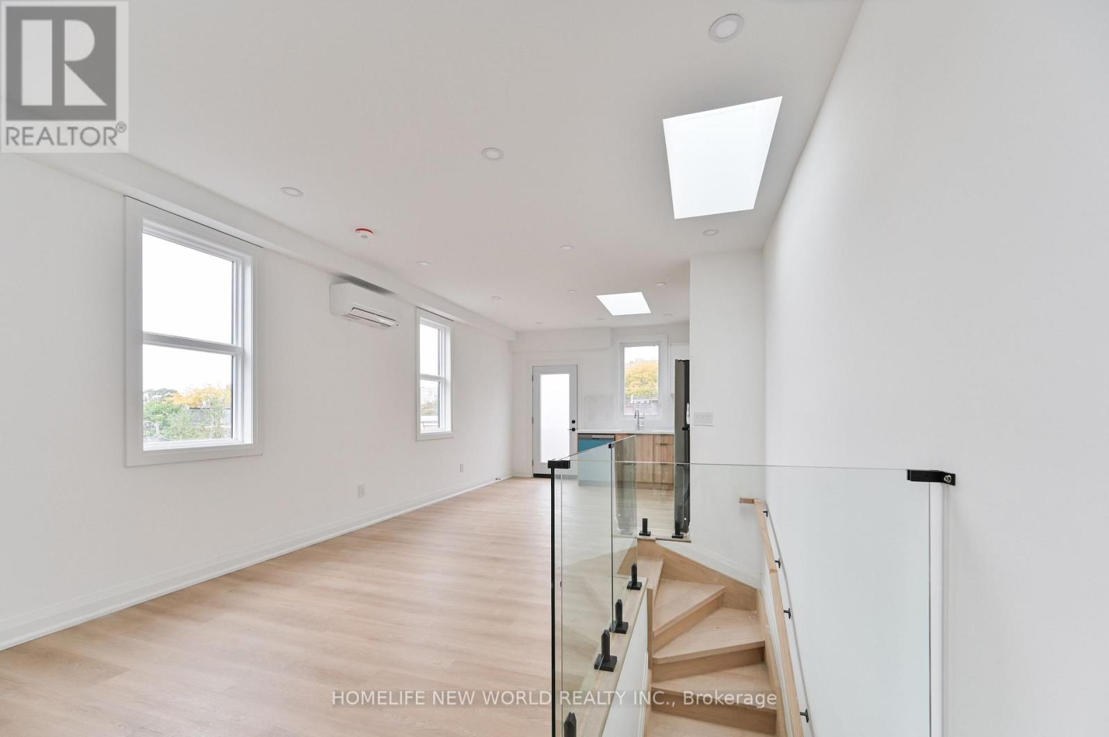 228 Emerson Ave Avenue, Toronto (Dovercourt-Wallace Emerson-Junction), Ontario  M6H 3T6 - Photo 6 - W13864398