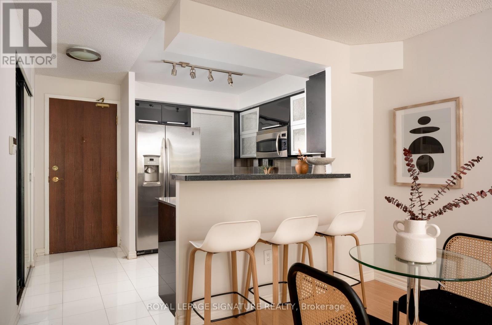 601 - 17 Michael Power Place, Toronto, Ontario  M9A 5G5 - Photo 12 - W13864412