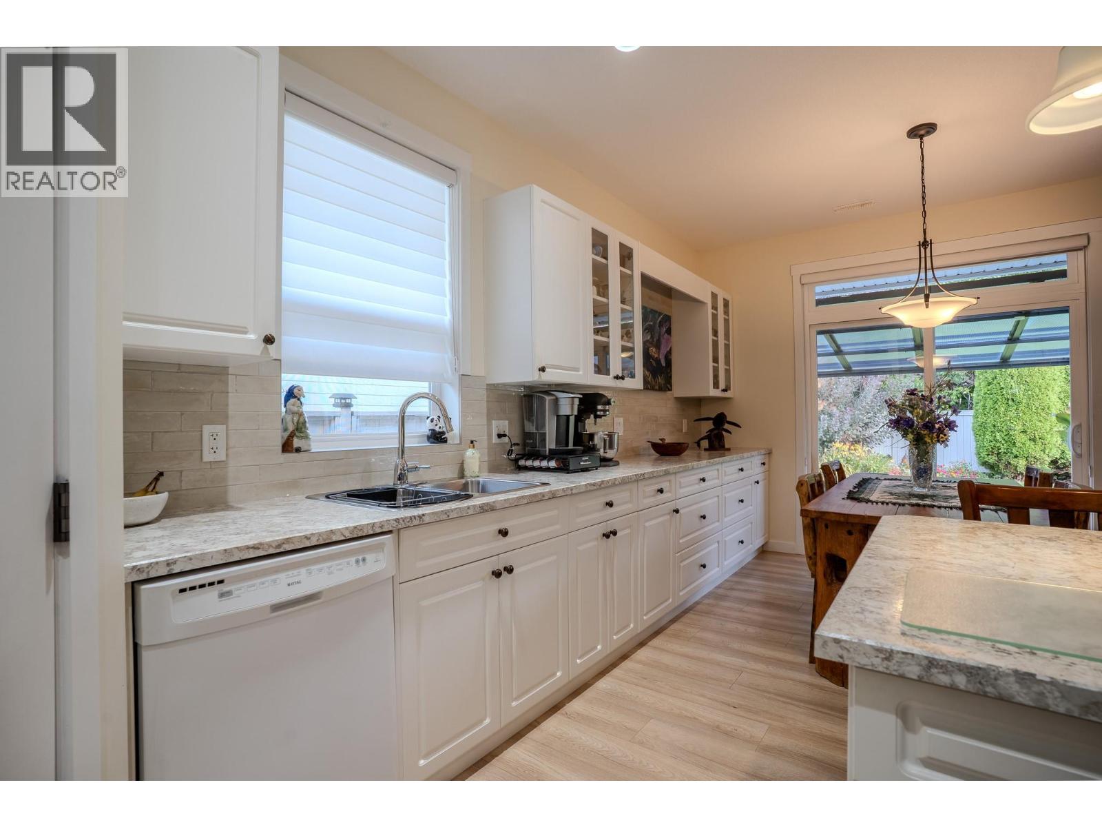 2620 Rosewood Avenue, Kamloops, British Columbia  V2B 0C4 - Photo 10 - 10402676