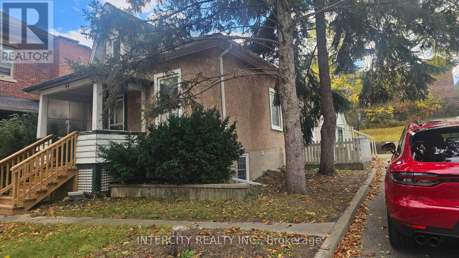 44 CARDIGAN STREET, Guelph, Ontario