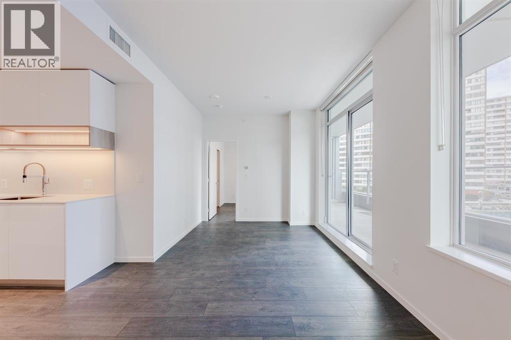 203 6788 MINORU BOULEVARD