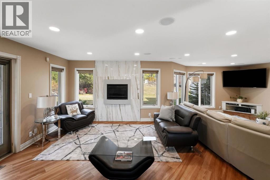 32, 28364 Township Road 384