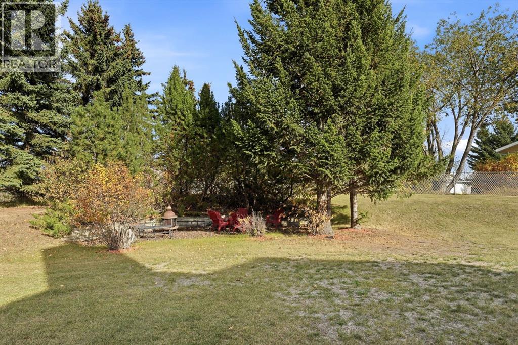 32, 28364 Township Road 384