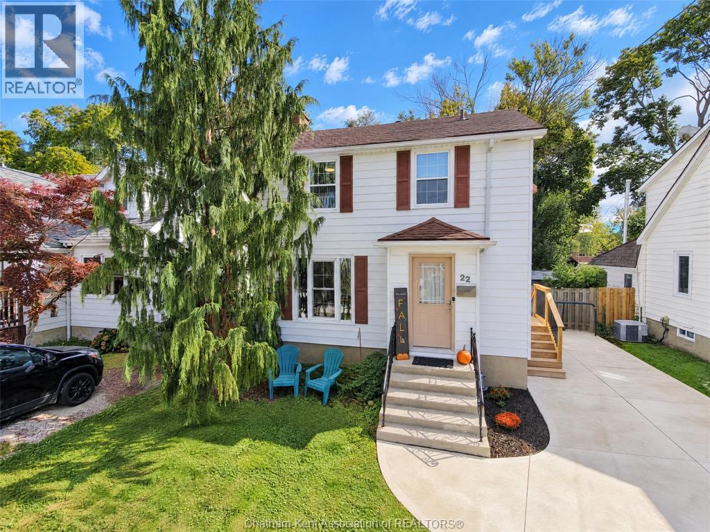22 Dovercourt Street, Chatham, Ontario  N7L 2E7 - Photo 1 - 26024307