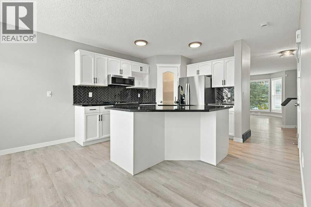 334 Bridlewood Court SW, Calgary, Alberta  T2Y 3T6 - Photo 7 - A2346203
