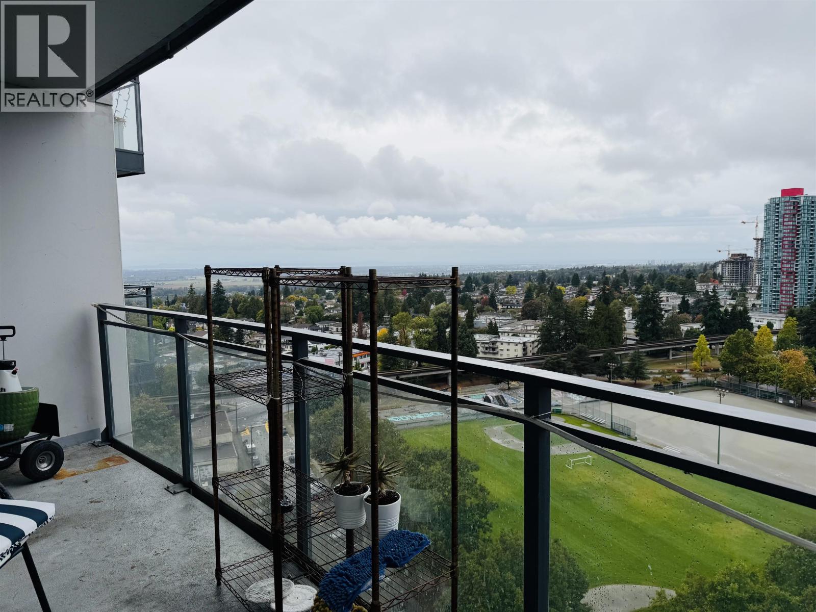 2004 4900 Lennox Lane, Burnaby, British Columbia  V5H 0G9 - Photo 4 - R3171205