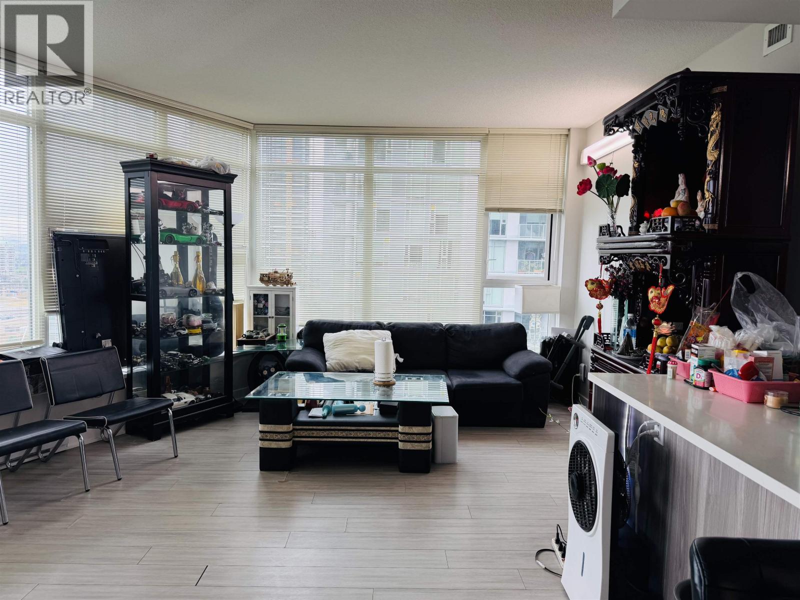 2004 4900 Lennox Lane, Burnaby, British Columbia  V5H 0G9 - Photo 8 - R3171205