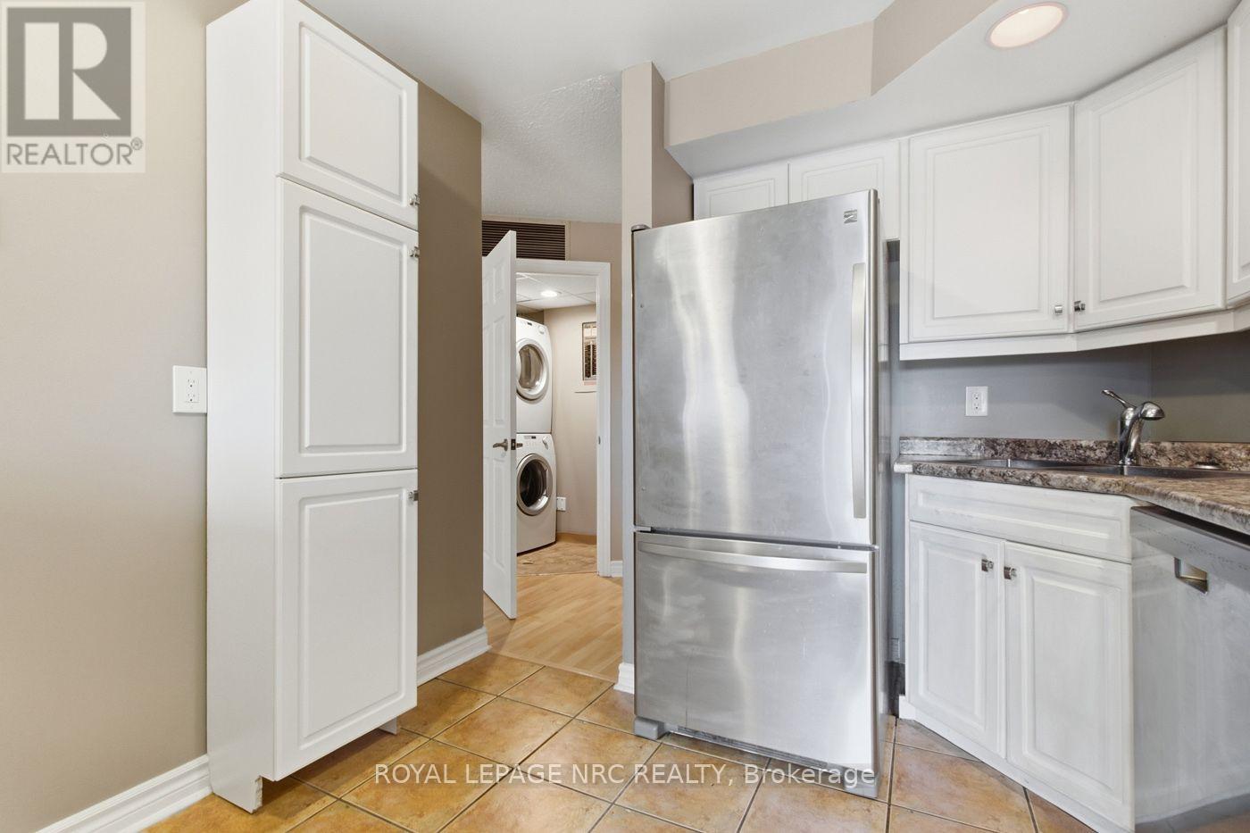 301 - 301-1061 Vansickle Road N, St. Catharines, Ontario  L2S 2X4 - Photo 7 - X13864428