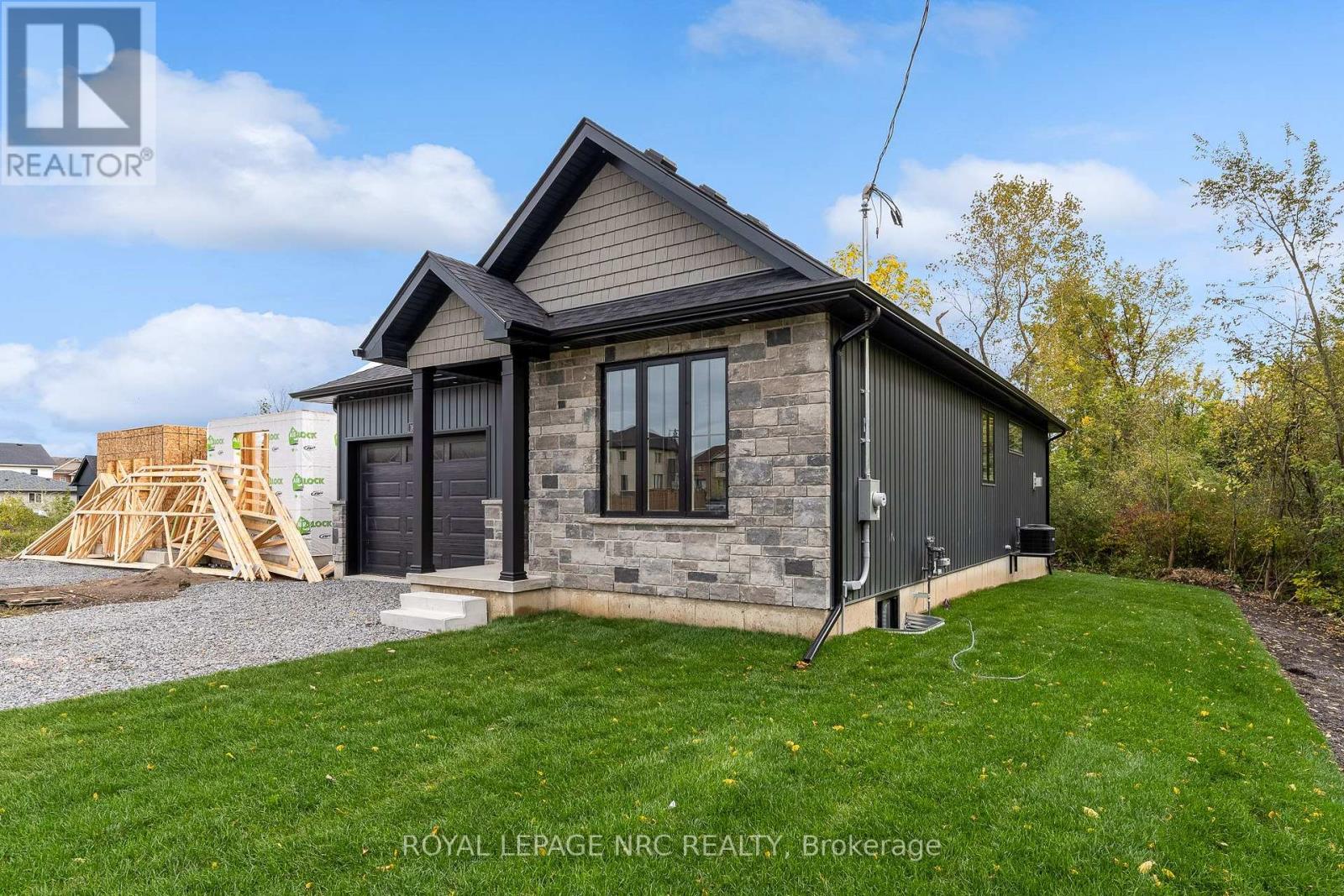 161 Forks Road, Welland, Ontario  L3B 6C5 - Photo 10 - X13864484