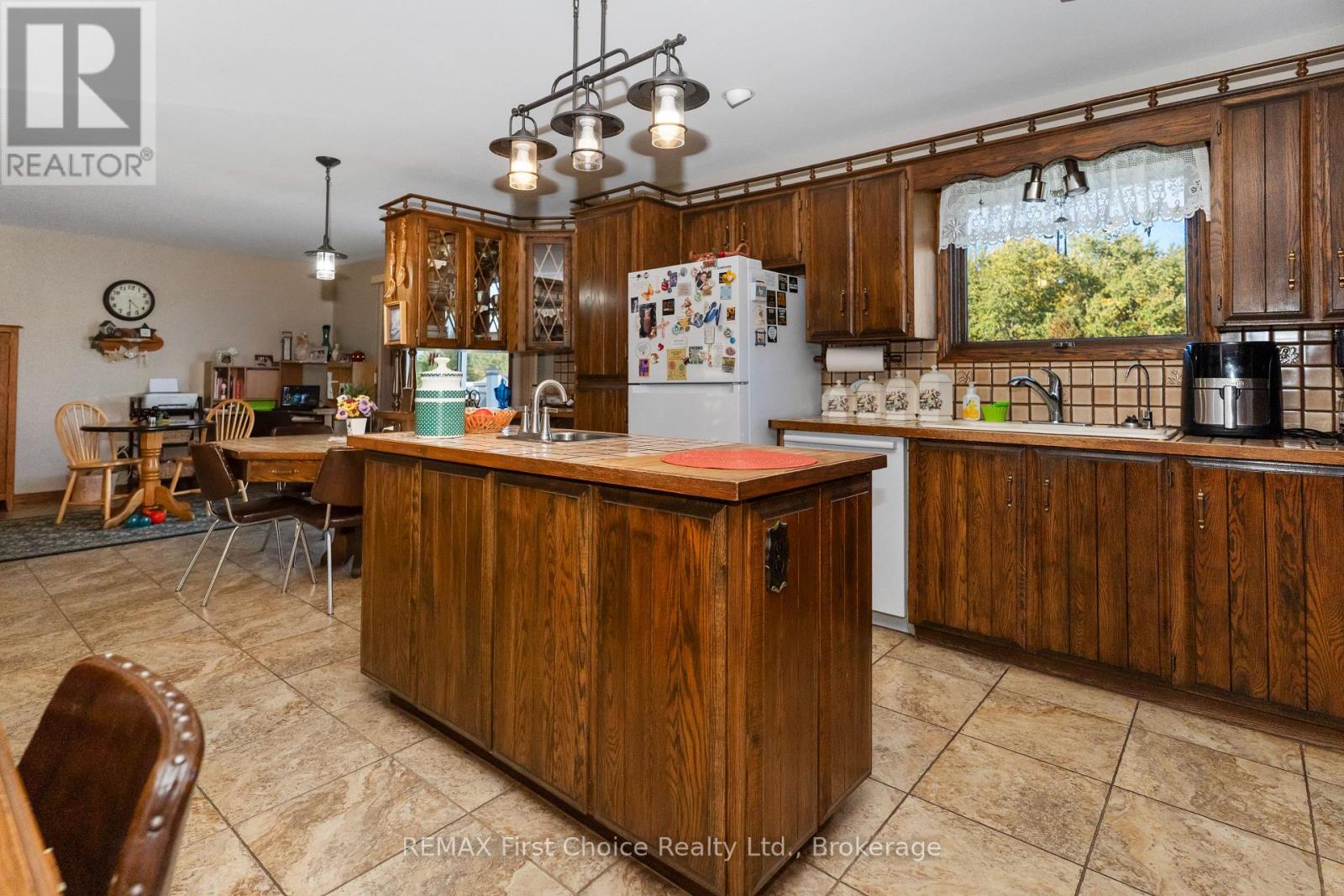 3410 Hwy 11 71 Highway, La Vallee, Ontario  P0W 1C0 - Photo 19 - X13864456