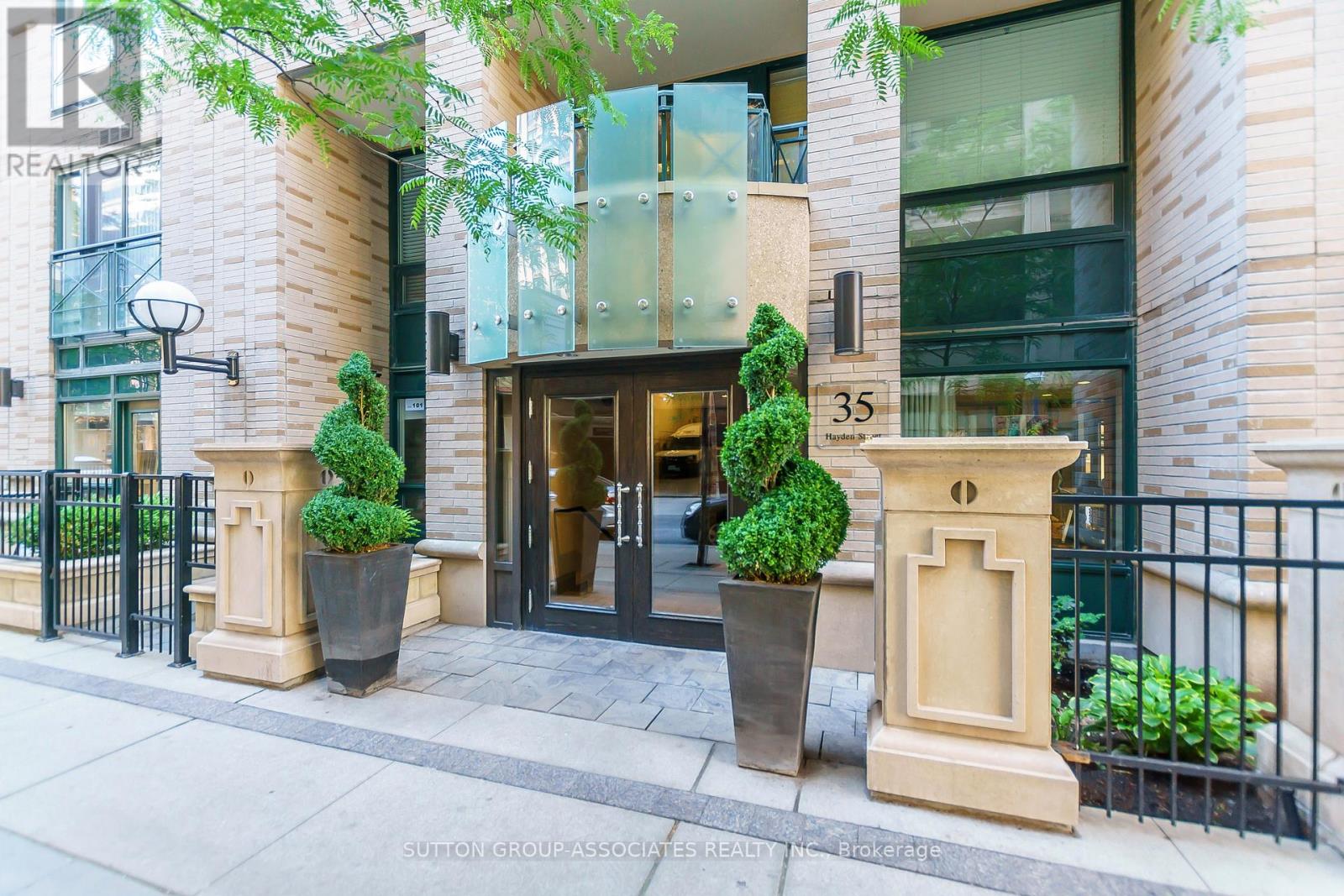1110 - 35 Hayden Street, Toronto, Ontario  M4Y 3C3 - Photo 2 - C13864458