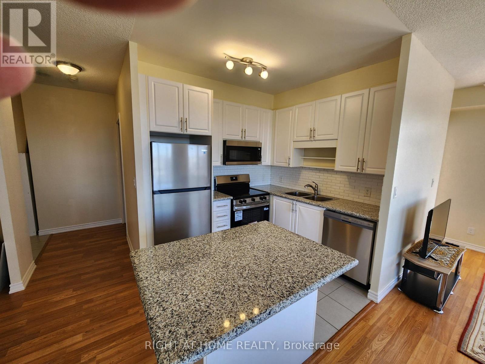 #1106 - 135 Wynford Drive, Toronto, Ontario  M3C 0J4 - Photo 7 - C13864502