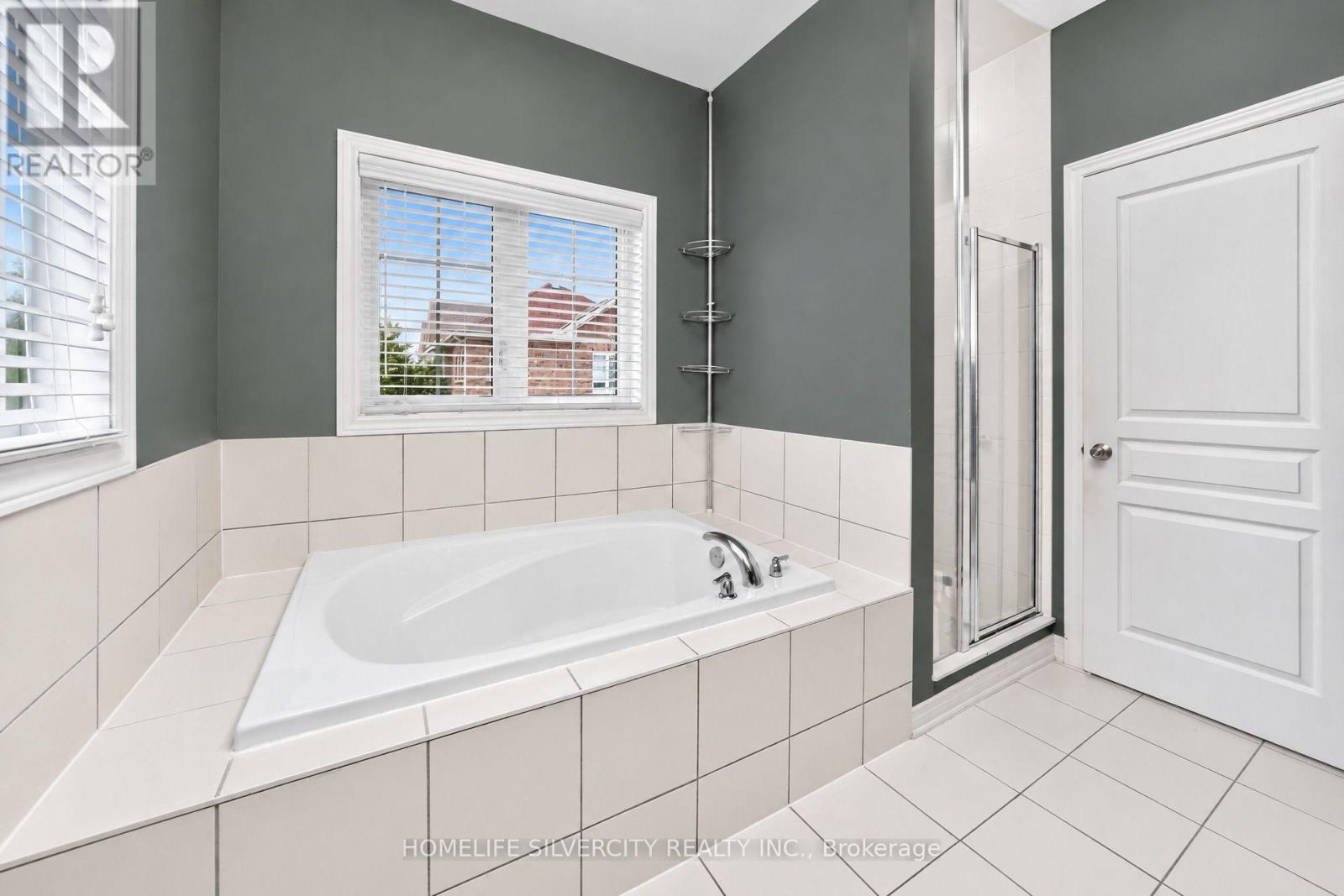 355 Robert Parkinson Drive, Brampton, Ontario  L7A 0G1 - Photo 34 - W13864498