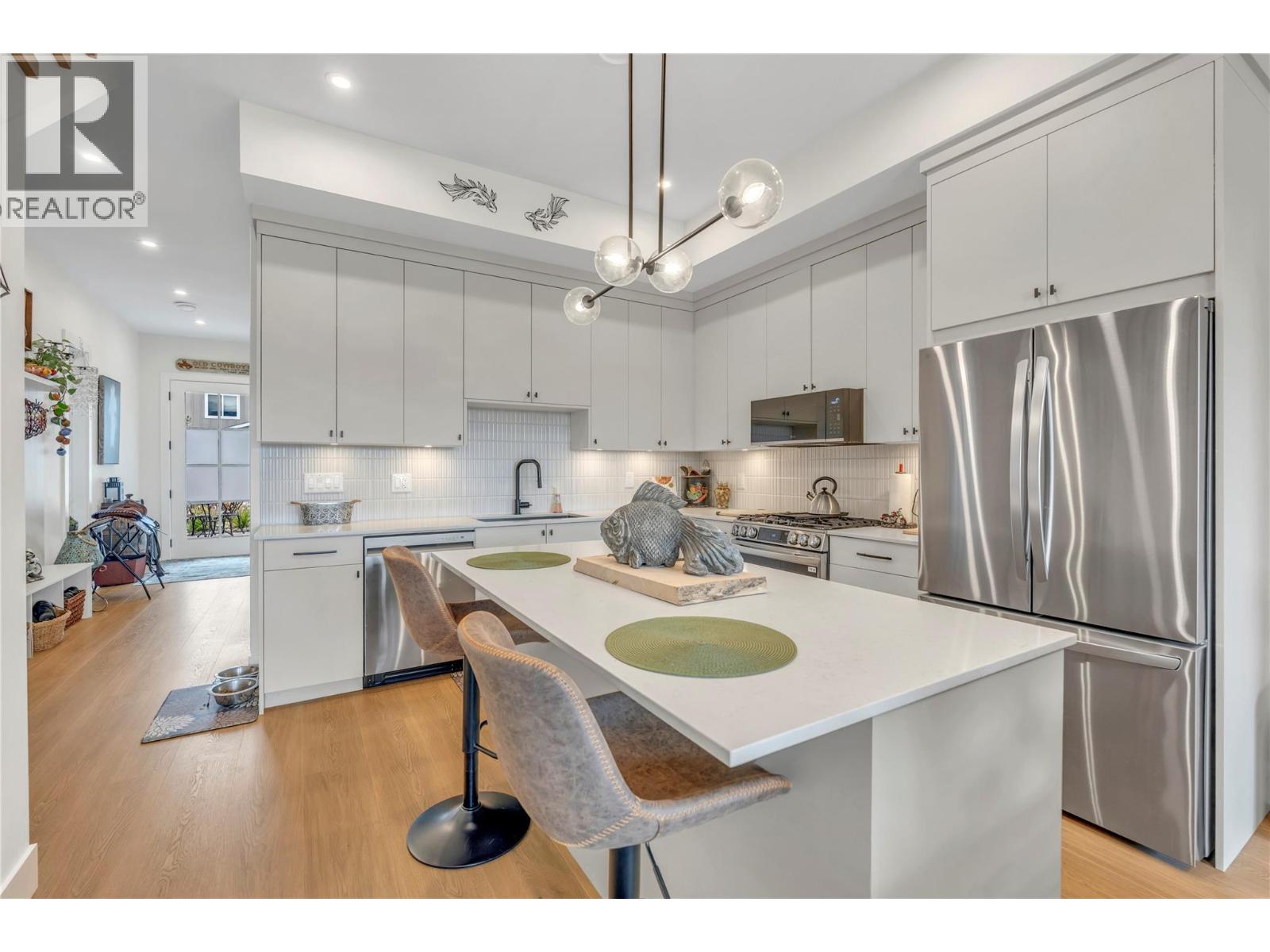 386 Chardonnay Avenue