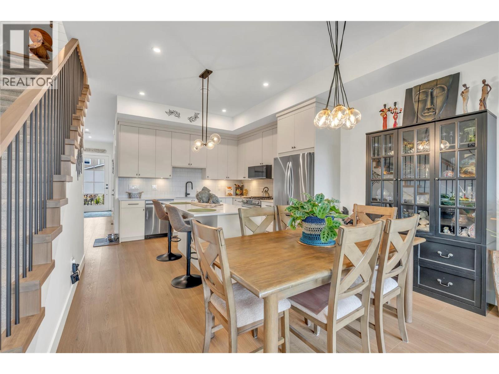 386 Chardonnay Avenue