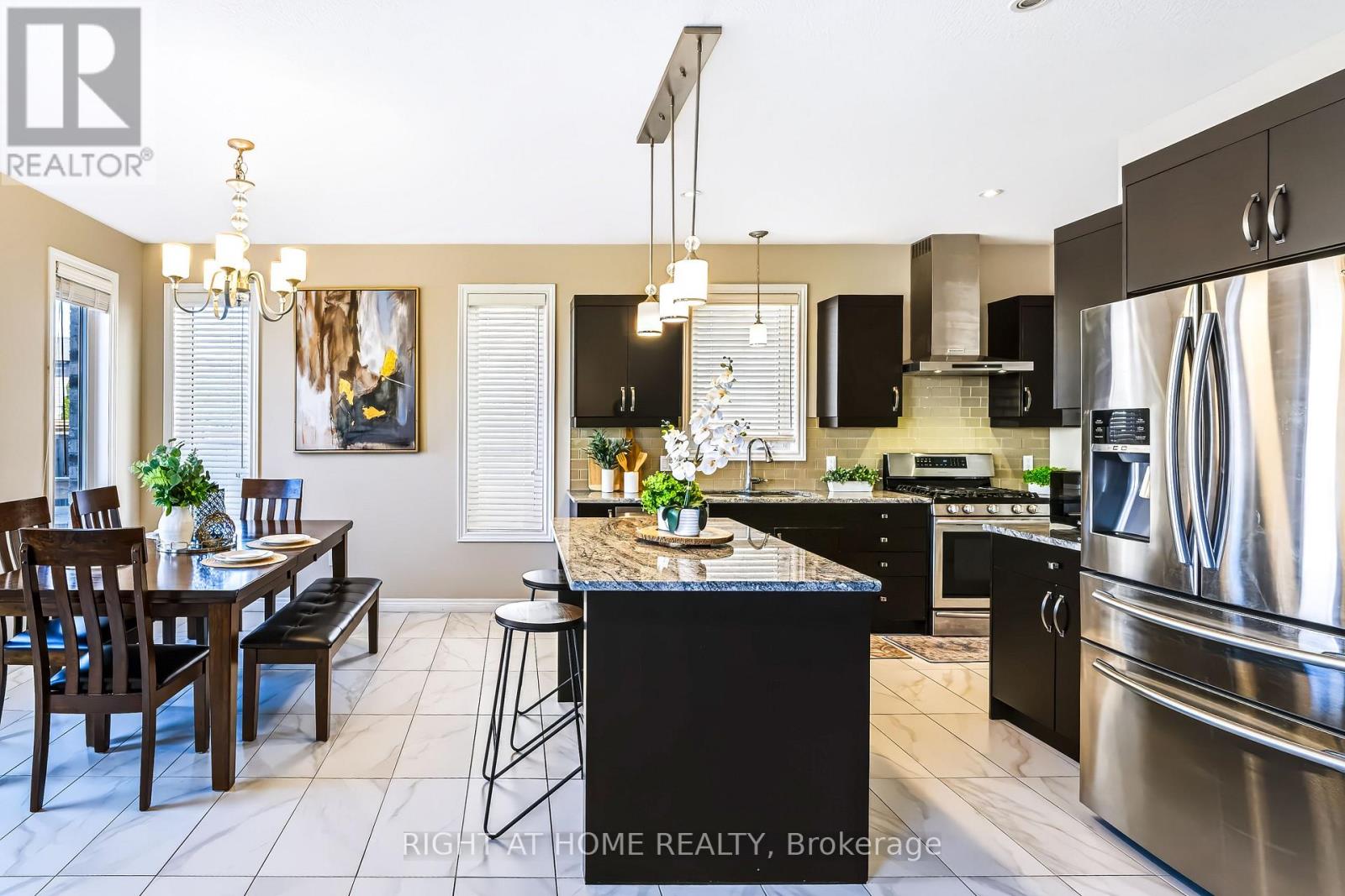 402 Tansbury Street, London North, Ontario  N6G 3E7 - Photo 5 - X13862116
