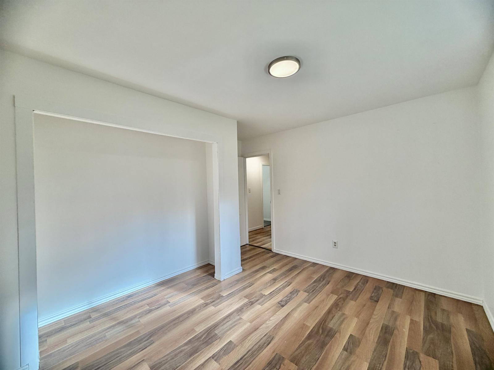 14827 SYLVESTER ROAD