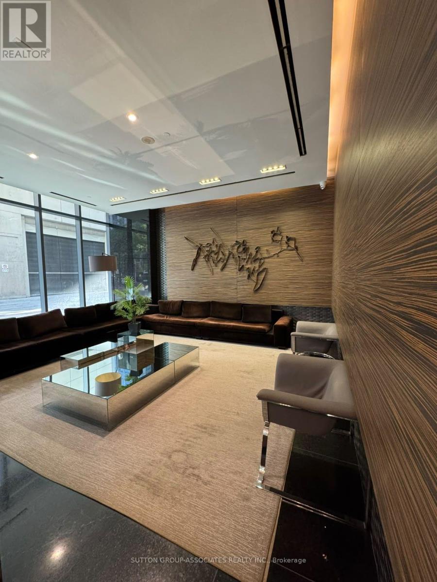 2411 - 770 Bay Street, Toronto, Ontario  M5G 0A6 - Photo 28 - C13855294