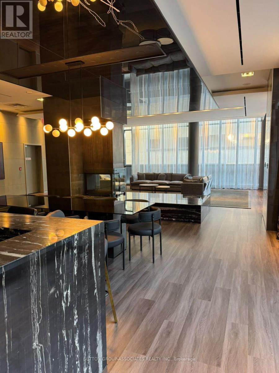 2411 - 770 Bay Street, Toronto, Ontario  M5G 0A6 - Photo 26 - C13855294