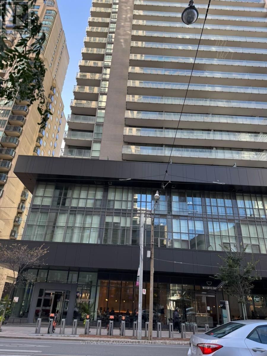 2411 - 770 Bay Street, Toronto, Ontario  M5G 0A6 - Photo 29 - C13855294