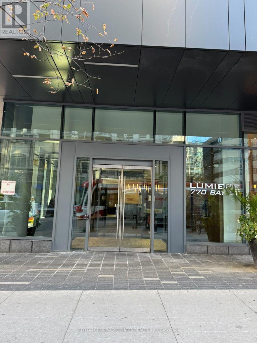 2411 - 770 Bay Street, Toronto, Ontario  M5G 0A6 - Photo 30 - C13855294