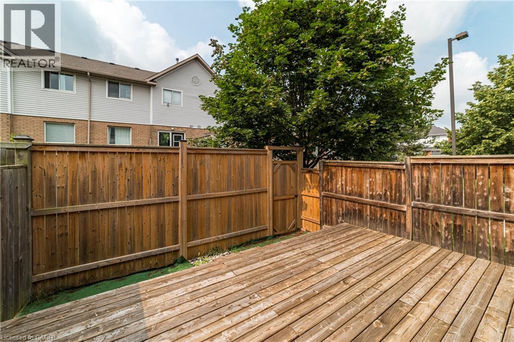 39 Pinewoods Drive Unit# 11, Stoney Creek, Ontario  L8J 3Z3 - Photo 7 - 40867948