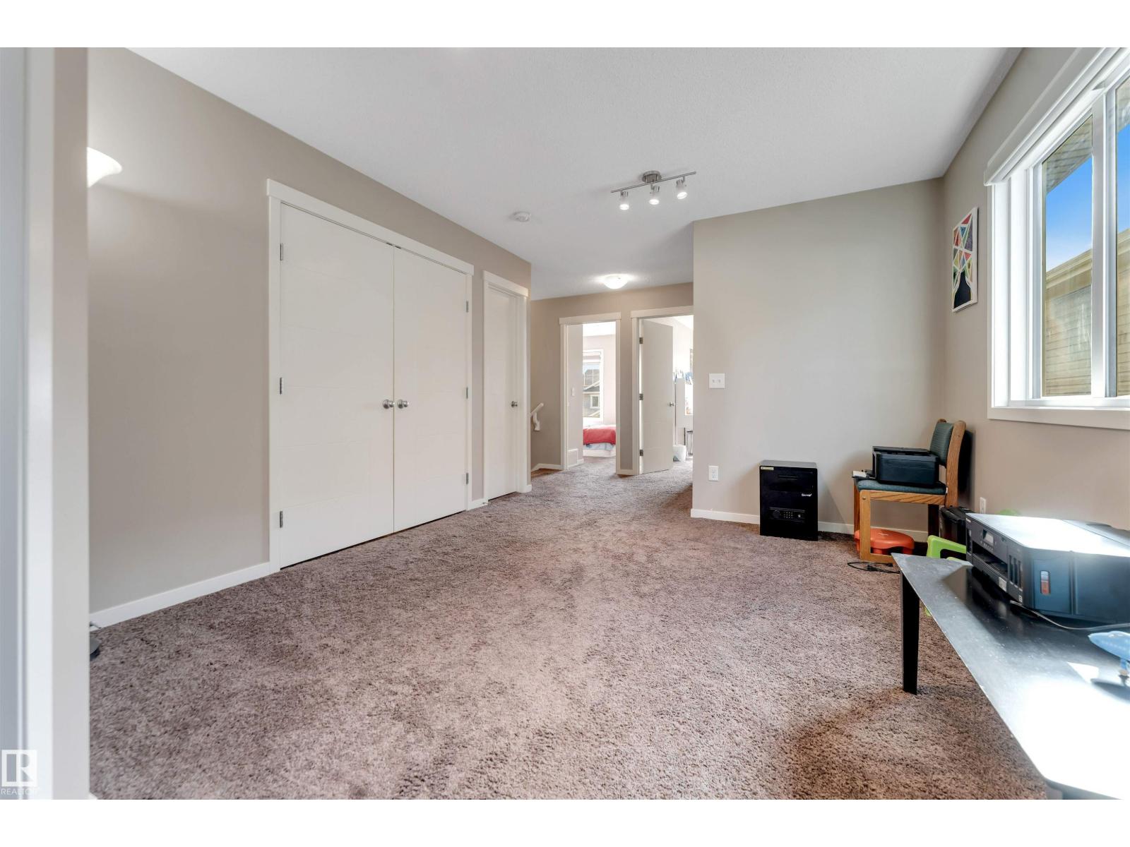 1410 26 AV NW