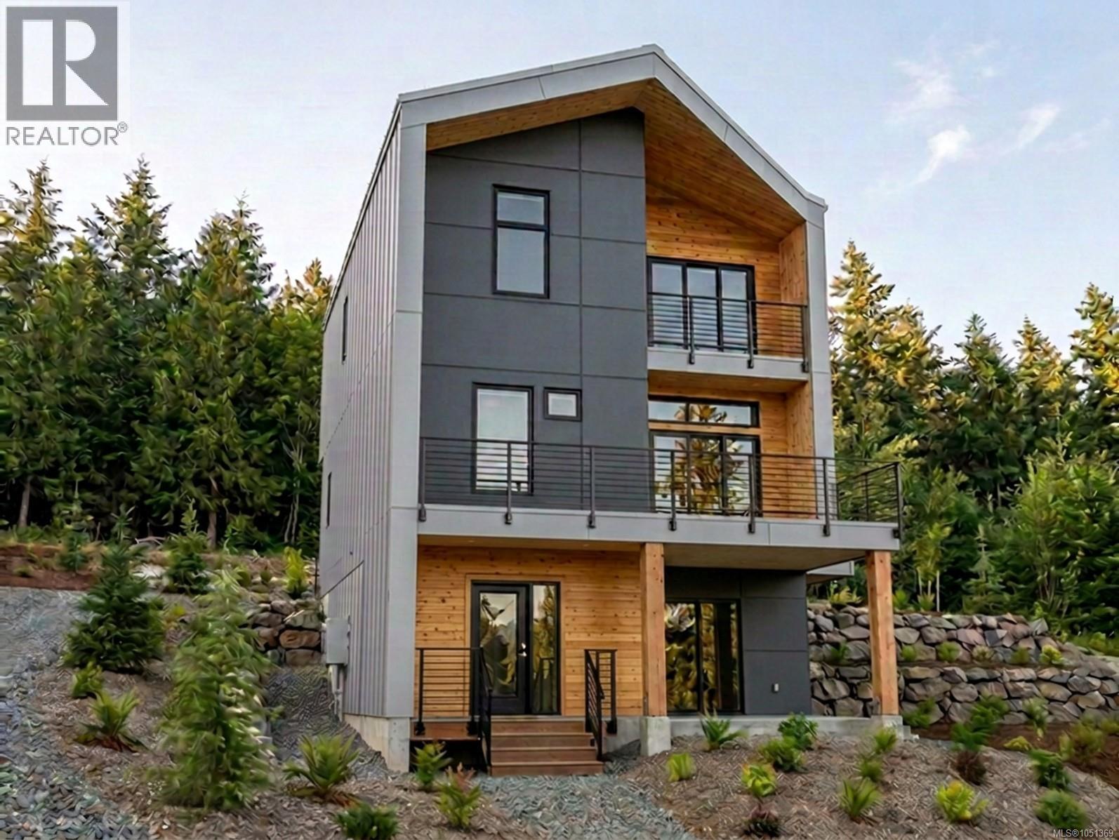 1032 Shore Pine Dr, Ucluelet, British Columbia  V0R 3A0 - Photo 2 - 1051369