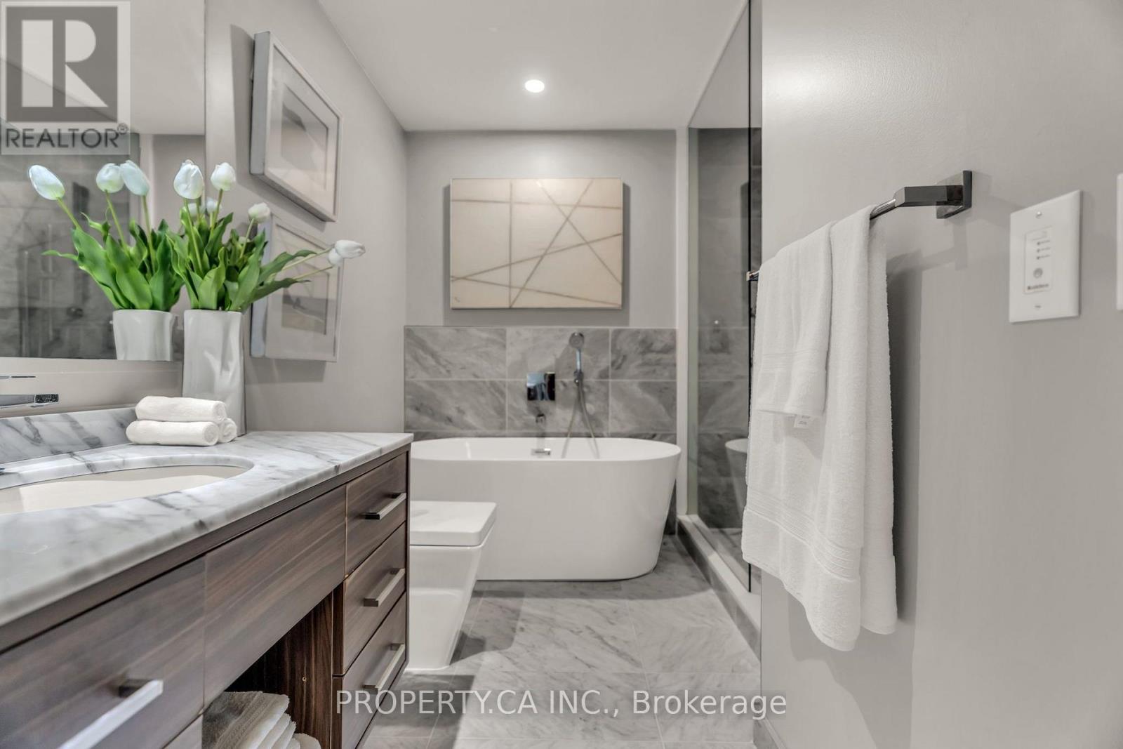 3002 - 488 University Avenue, Toronto, Ontario  M5G 0C1 - Photo 19 - C13864532