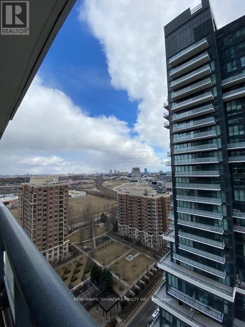 1806 - 10 Inn On The Park Drive, Toronto, Ontario  M3C 0P9 - Photo 11 - C13864548