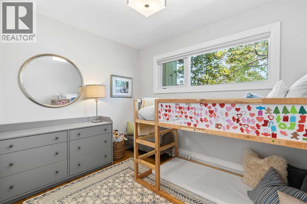 27 Gordon Drive SW