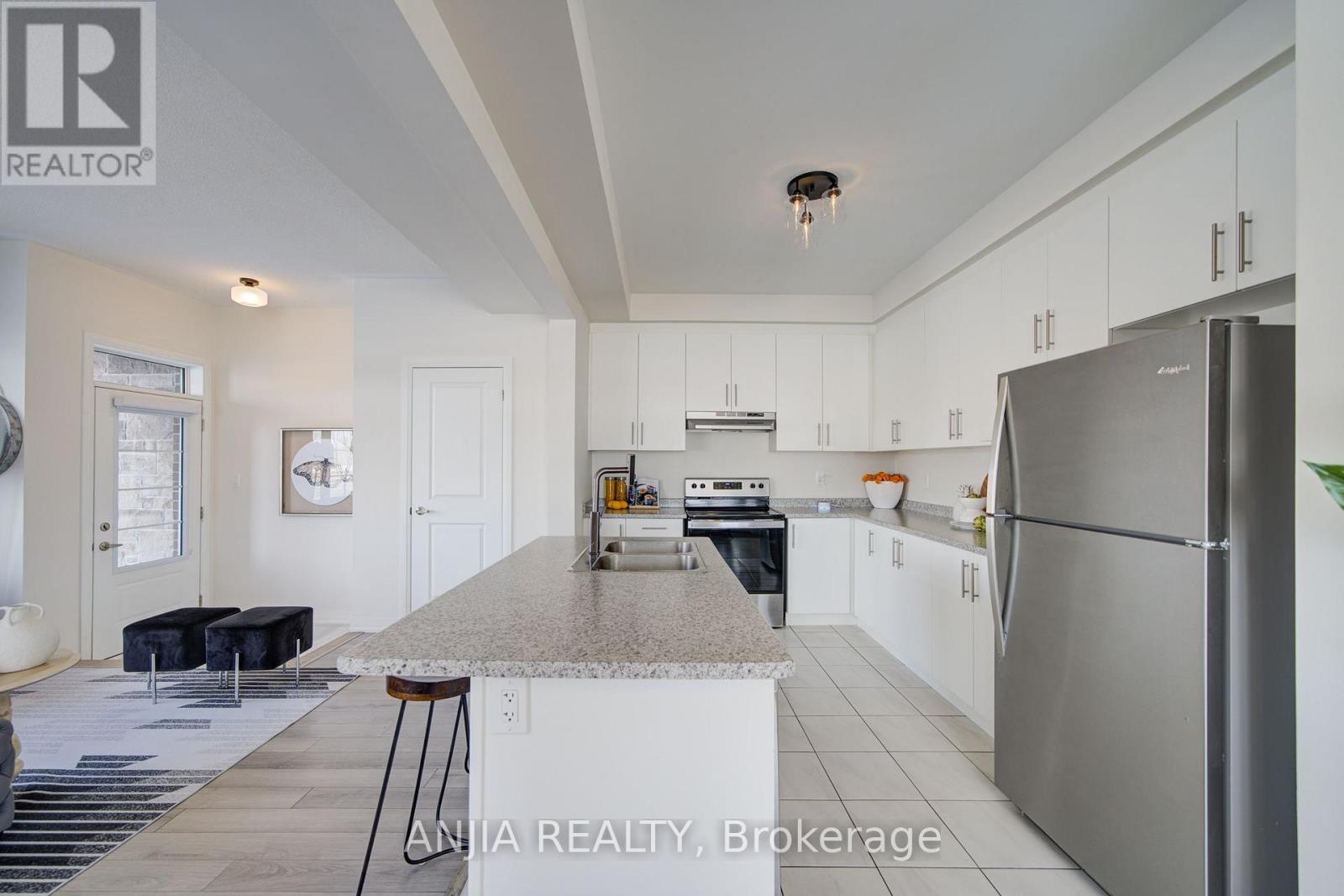 111 Carneros Way, Markham, Ontario L6B 1R2 - Photo 10 - N13864610