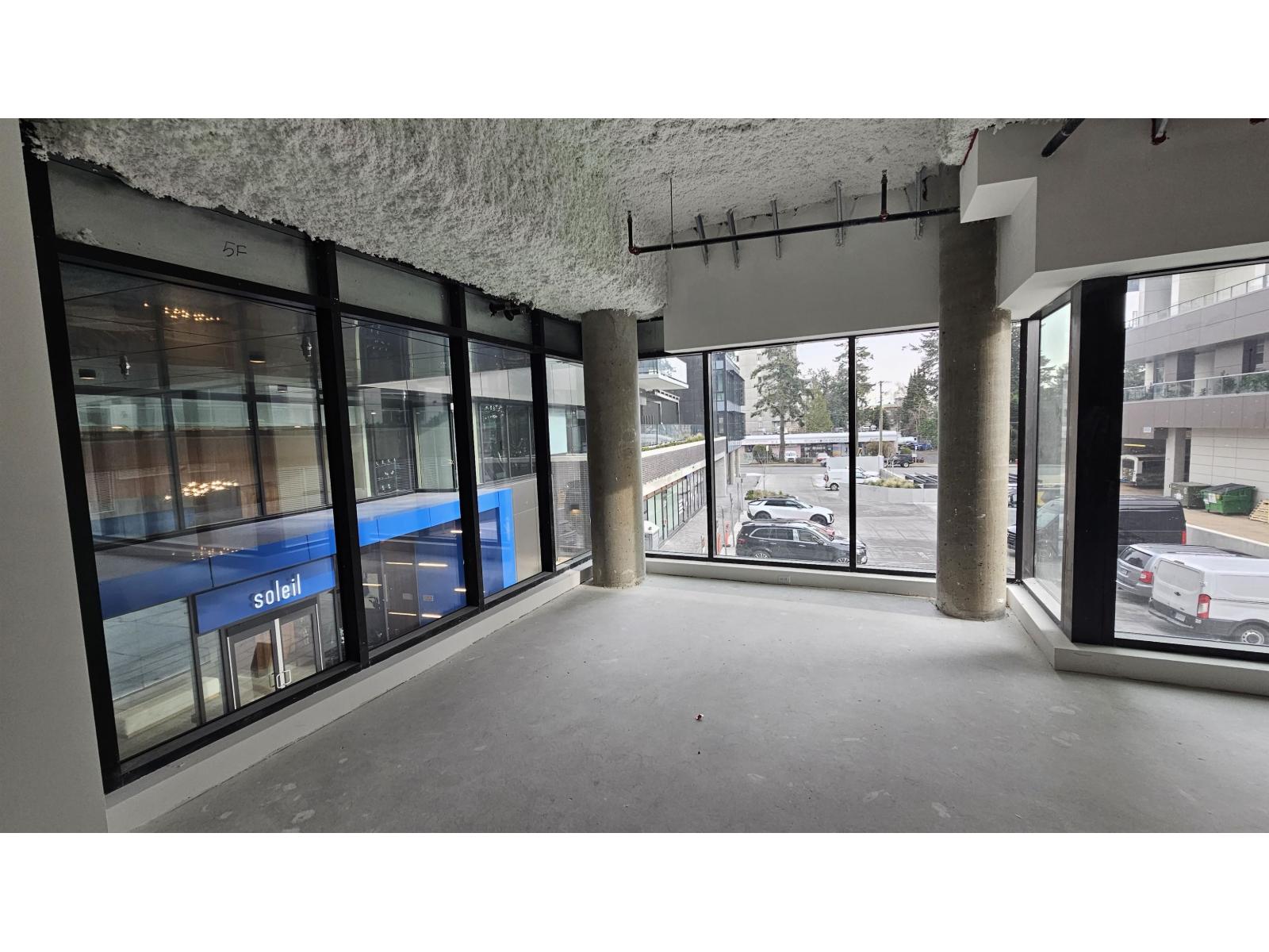 201 1586 JOHNSTON ROAD
