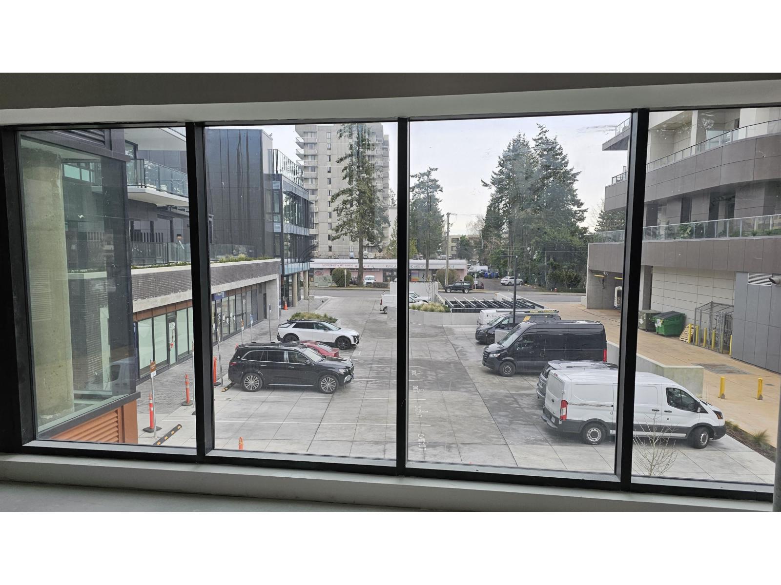 201 1586 JOHNSTON ROAD