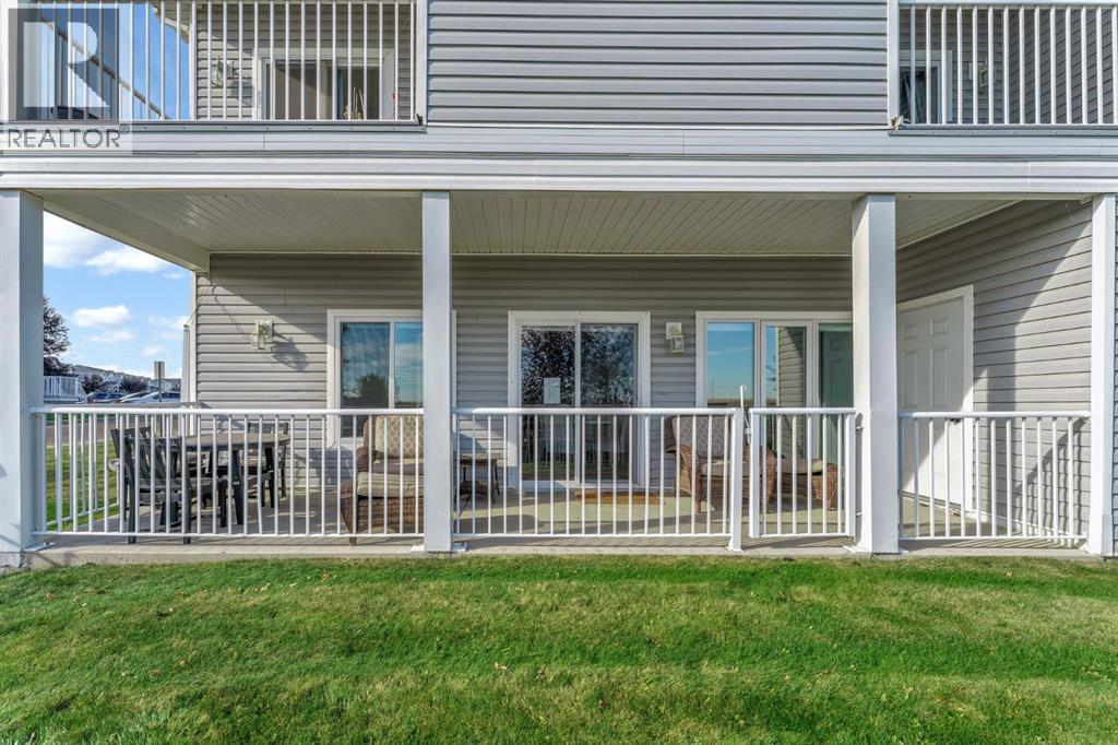 108 Northlands Pointe Ne, Medicine Hat, Alberta  T1C 0C5 - Photo 32 - A2349893